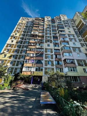 Продаж 1-кімнатна квартира за адресою Екстер (Цвєтаївої) 14