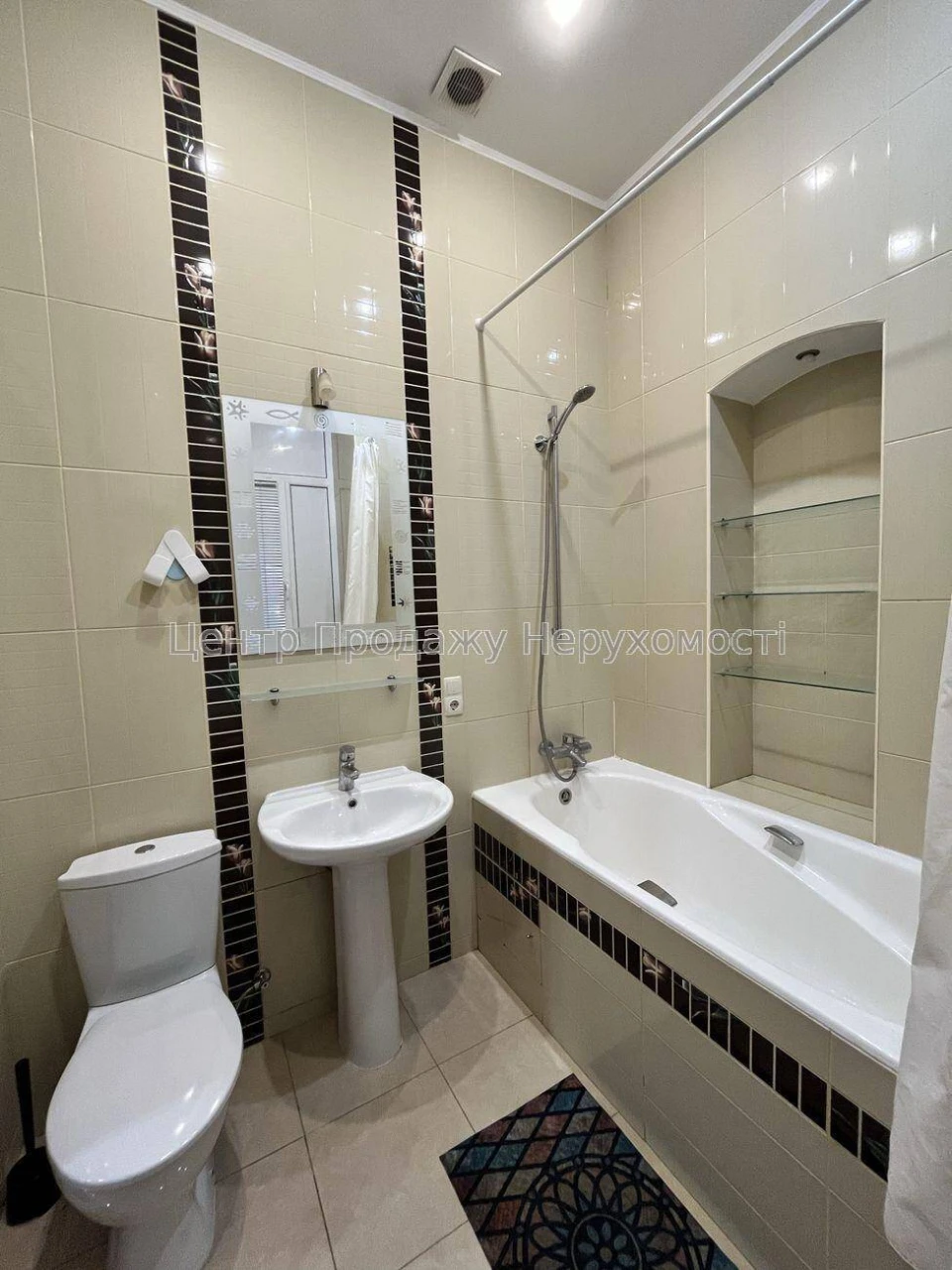 Продаж 3-кімн. квартиру, 79 м², 3/5 пов, Київ — чудовий вибі