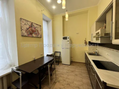 Продаж 3-кімн. квартиру, 79 м², 3/5 пов, Київ — чудовий вибі