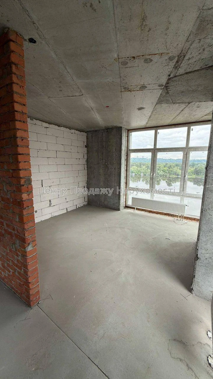 Продаж 3-кімнатній квартири в ЖК "Русанівська Гавань"