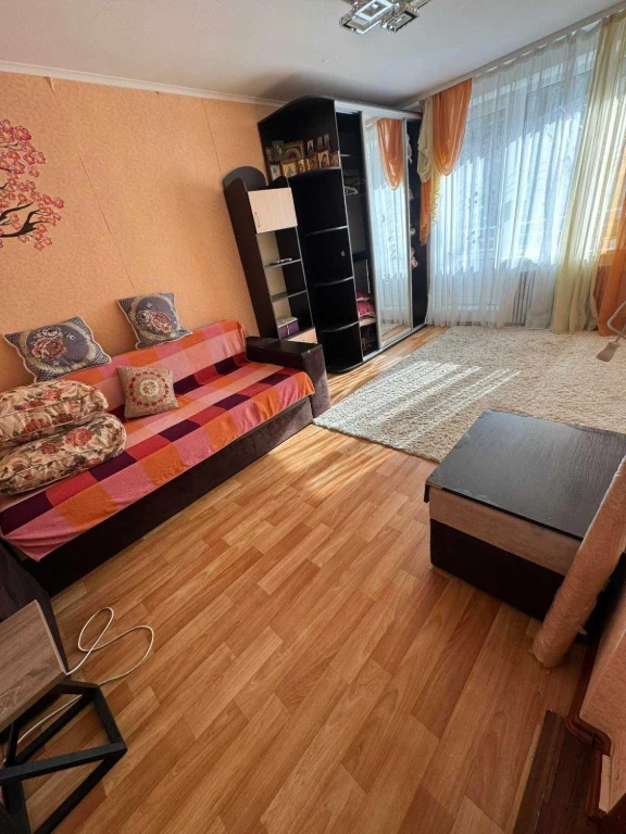 Продаж. 1 кімнатна квартира з капітальним ремонтом