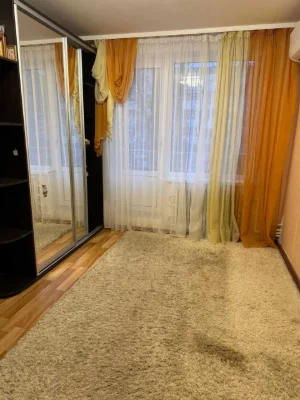 Продаж. 1 кімнатна квартира з капітальним ремонтом