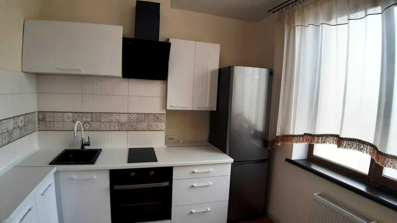 Продам 1-квартиру с ремонтом на пос.Котовского