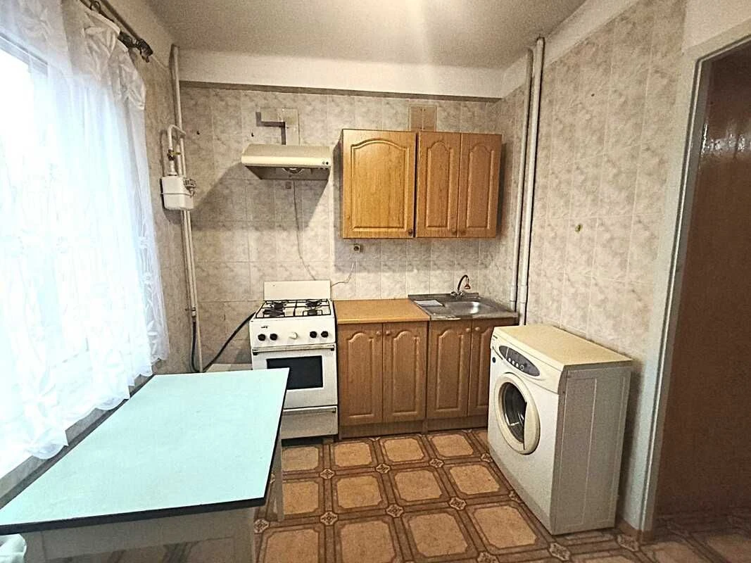 Продаж 2-кімнатного квартири, вул. Василя Сергієнка