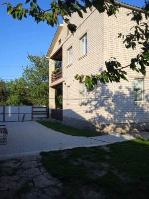 Selling 2-story house in Big Korennya