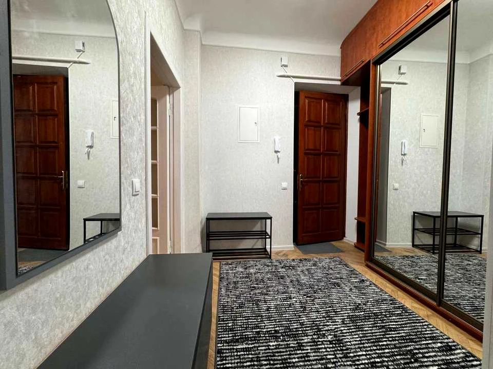 Apartment. Bogdan Gavrylyshyna st., Kyiv