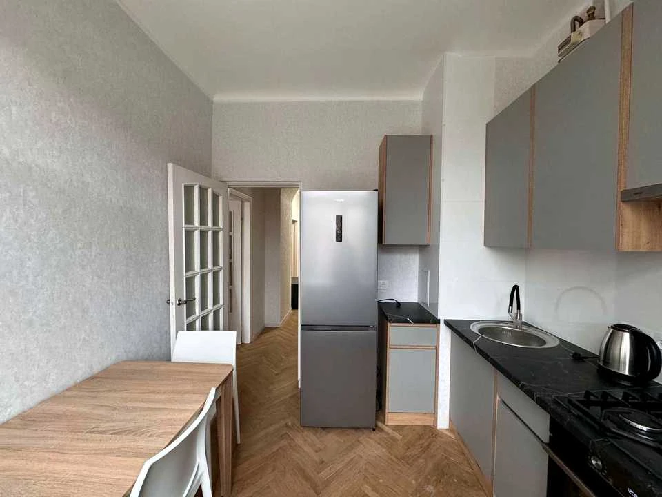 Apartment. Bogdan Gavrylyshyna st., Kyiv
