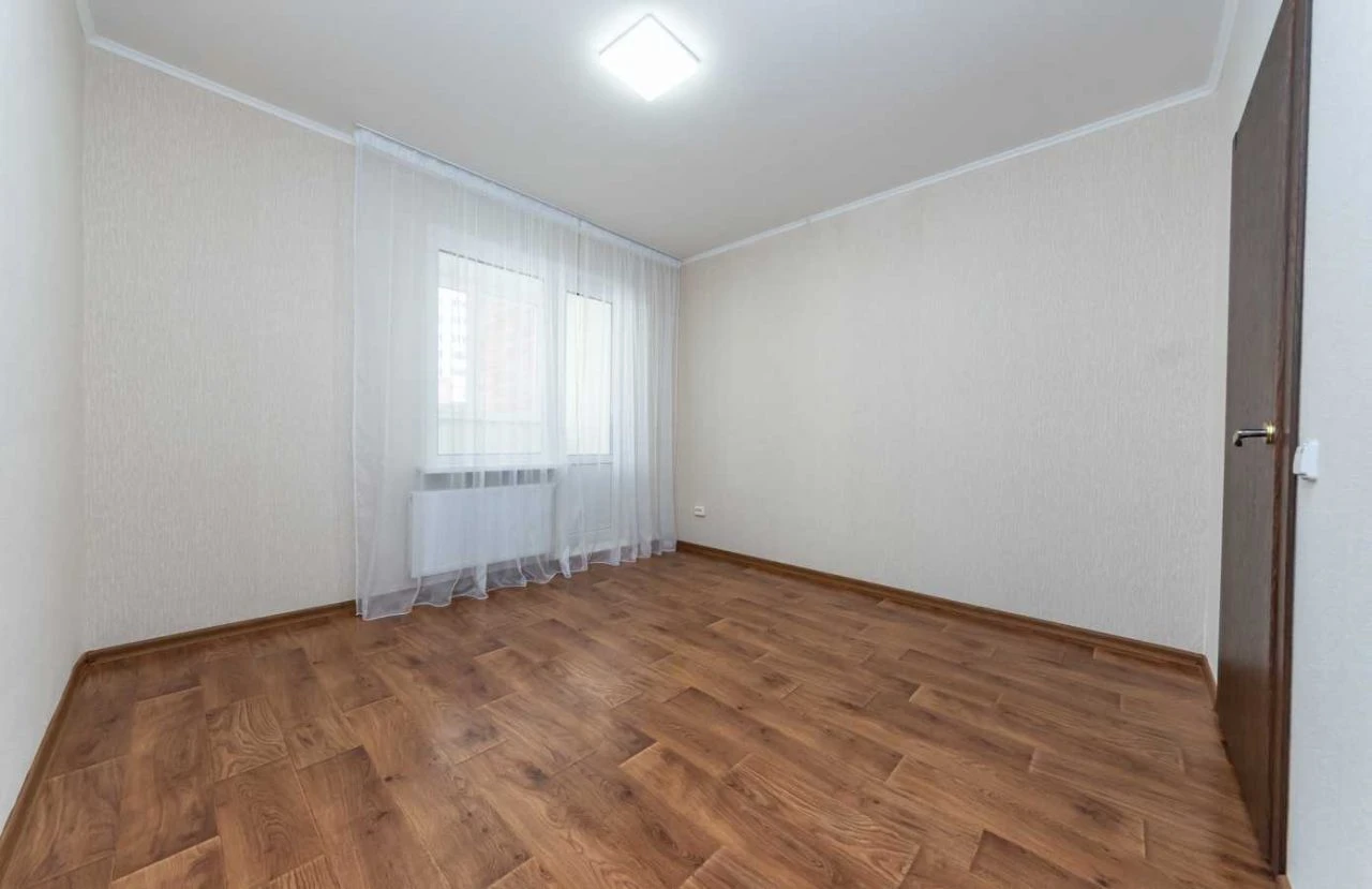 Сдам трехкомнатную квартиру (95 м²) в Киеве, Оболонский район