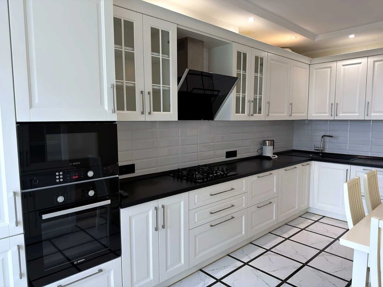 Продаж 3-кімнатна квартира 101 м² вул. Стешенка, Личаківський