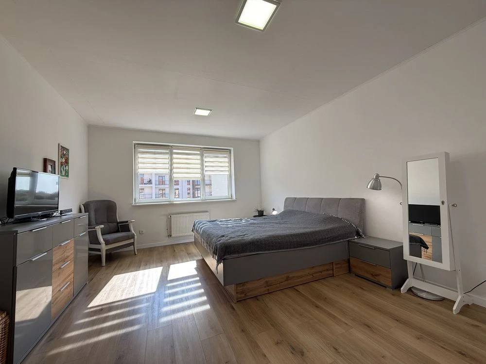 Sale of a 3-bedroom apartment on Heroi Krot Street