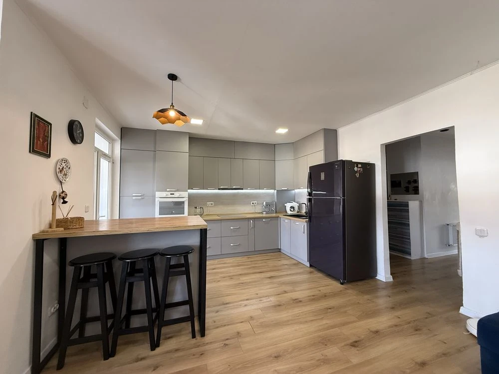 Sale of a 3-bedroom apartment on Heroi Krot Street