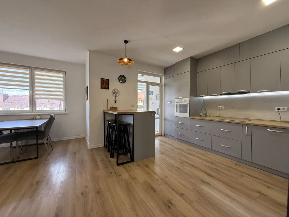 Sale of a 3-bedroom apartment on Heroi Krot Street