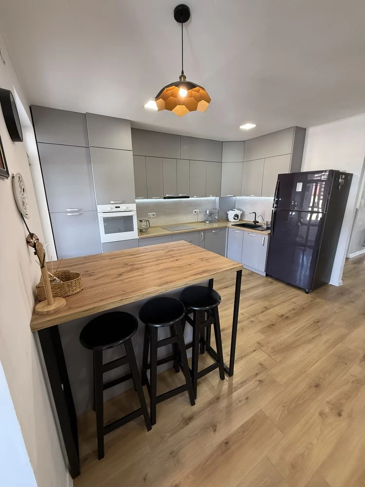 Sale of a 3-bedroom apartment on Heroi Krot Street
