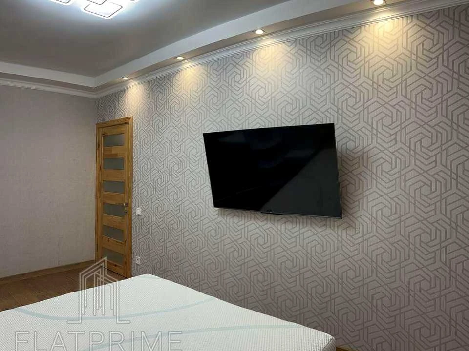 Квартира. Київ, Світла вулиця