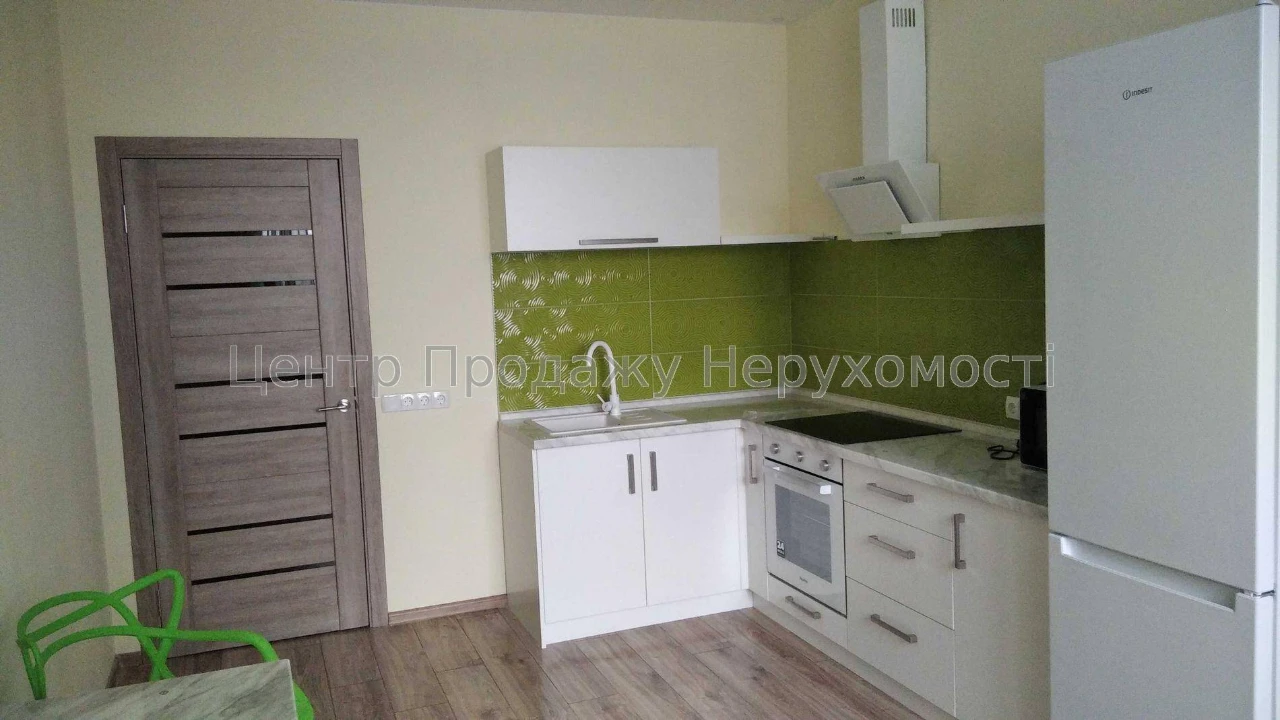 Продается 3-комнатная квартира в ЖК "Navigator", Киев
