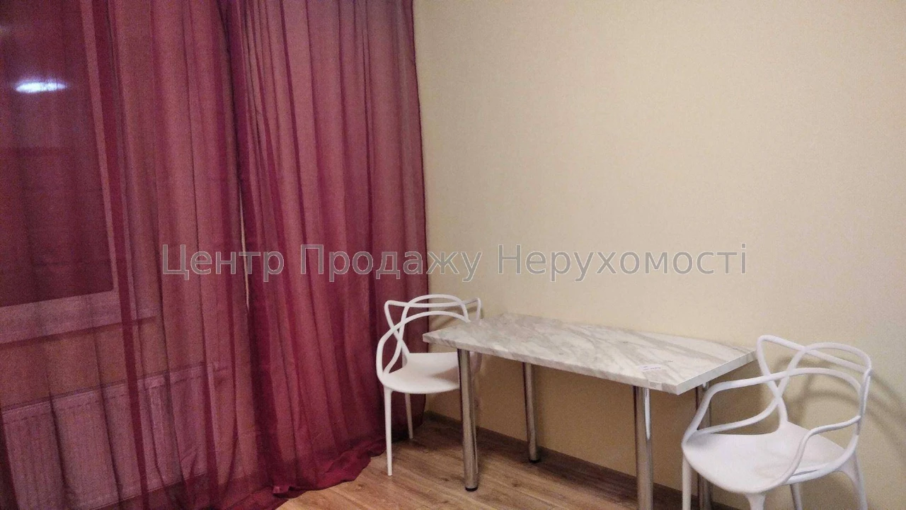 Продается 3-комнатная квартира в ЖК "Navigator", Киев