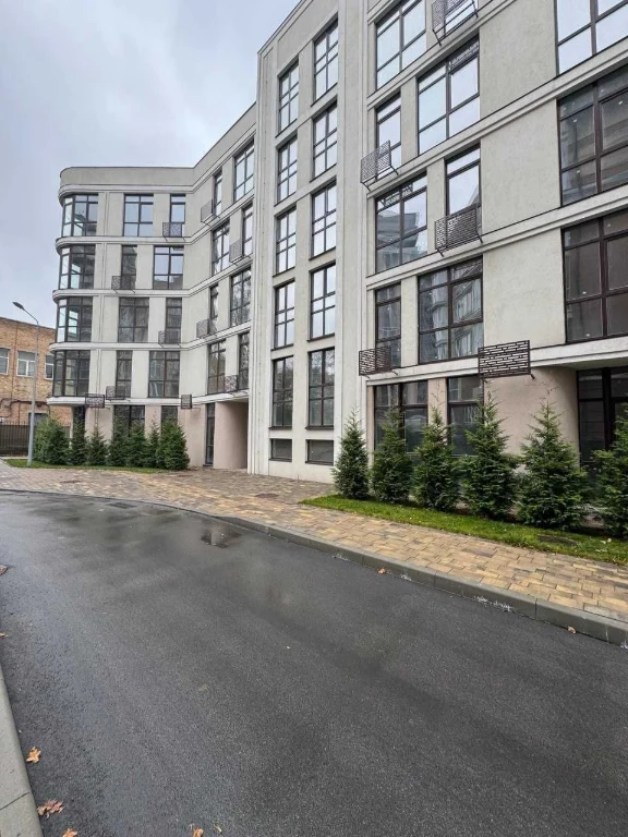 Sale of a 1-bedroom apartment in a club house on Metro logical Street