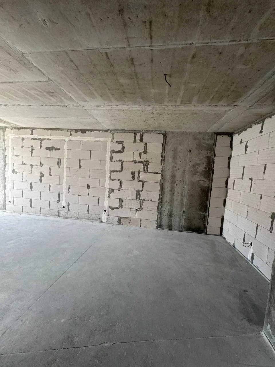 Sale of a spacious 1-bedroom apartment in the "Odessky Bulvar" residential complex
