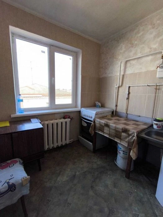 продам 3 кімнатну вул. Східна