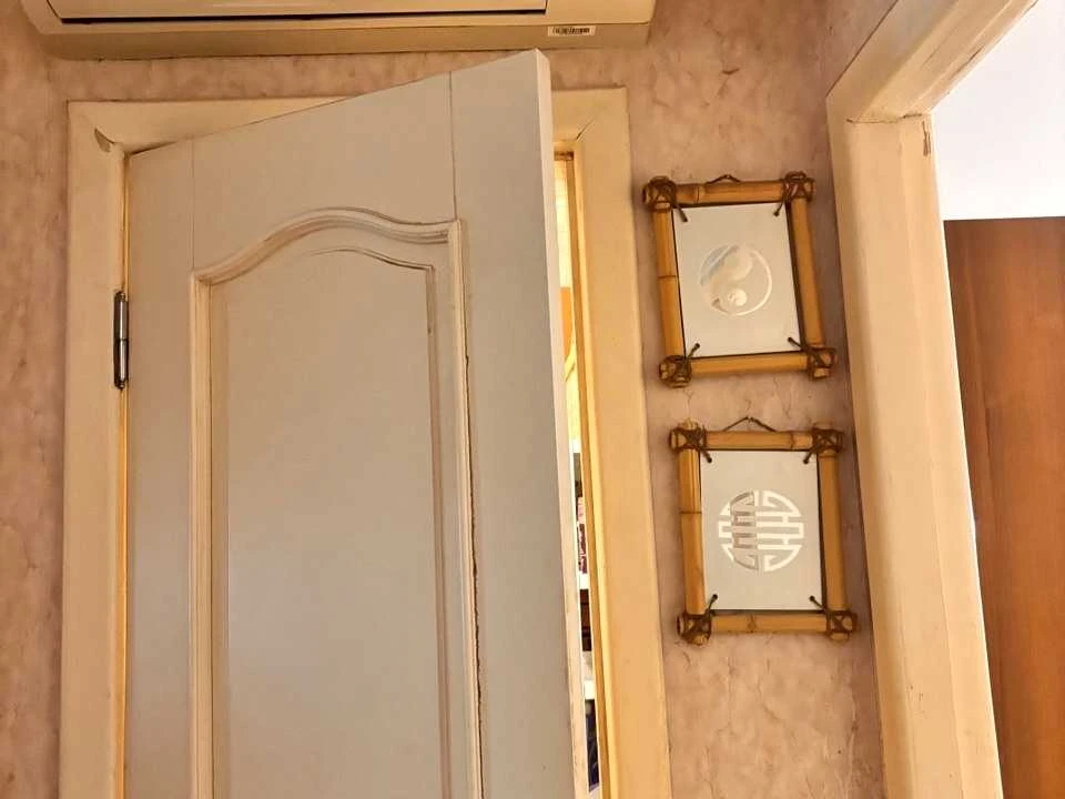 Квартира. Київ, Єреванська вул.