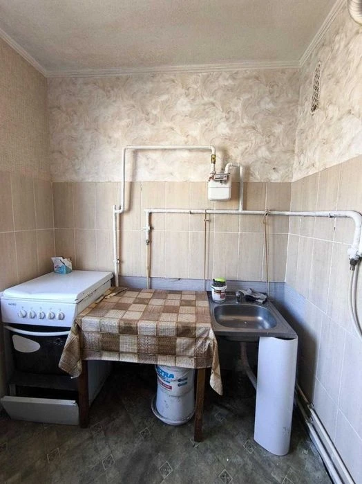 продам 3 кімнатну вул. Східна