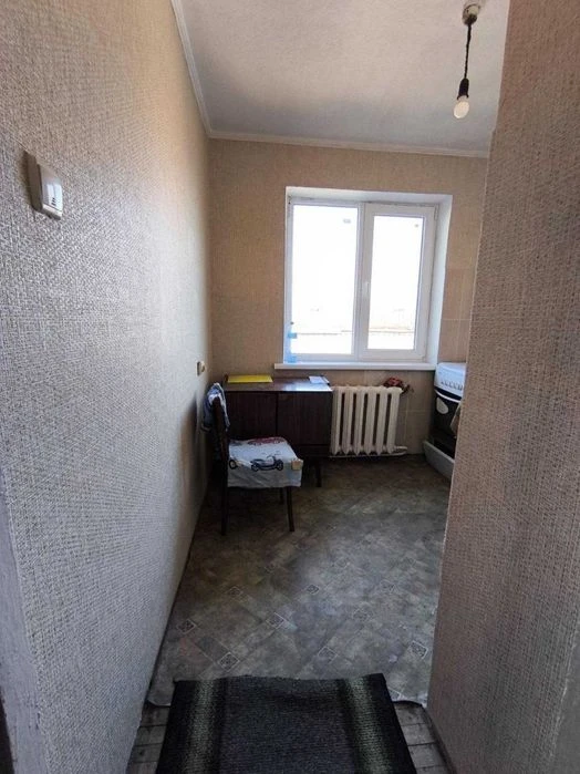 продам 3 кімнатну вул. Східна
