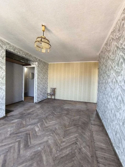 продам 3 кімнатну вул. Східна