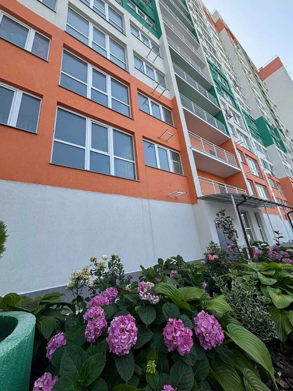 Продам 2-х ком квартиру . Район Автовокзала.