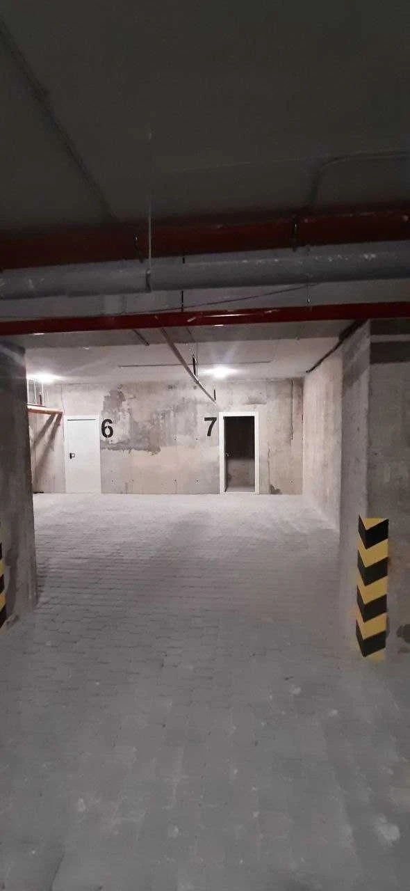 Продаж паркомісце з коморою ЖК Козацьке