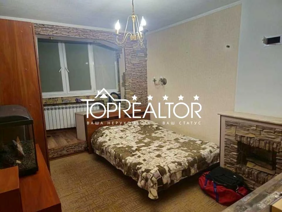 Apartment. Kharkiv, Salthivskoho Avenue