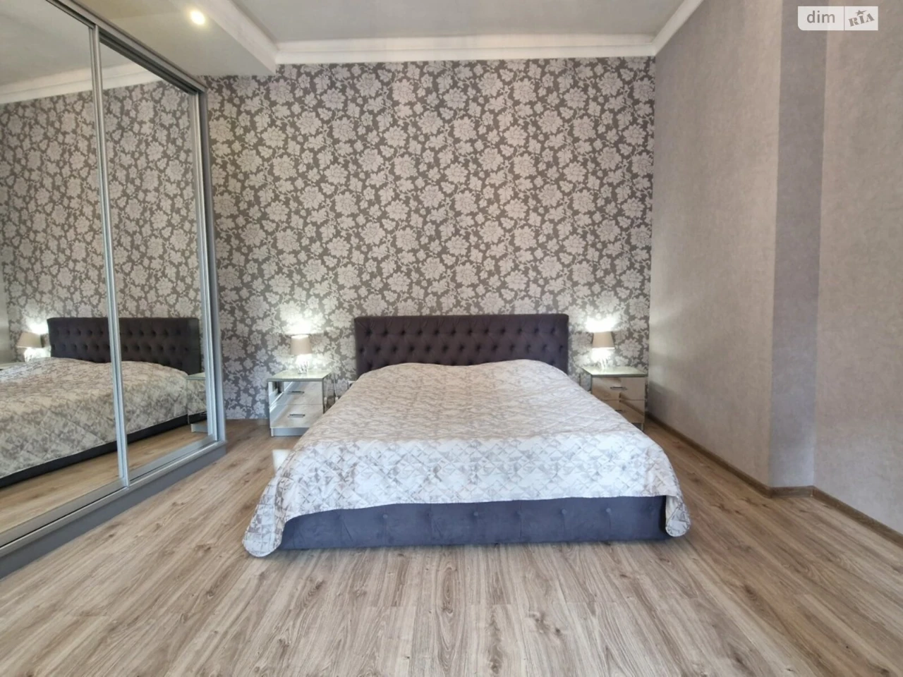 Long-Term Rental Apartment, Lychakiv