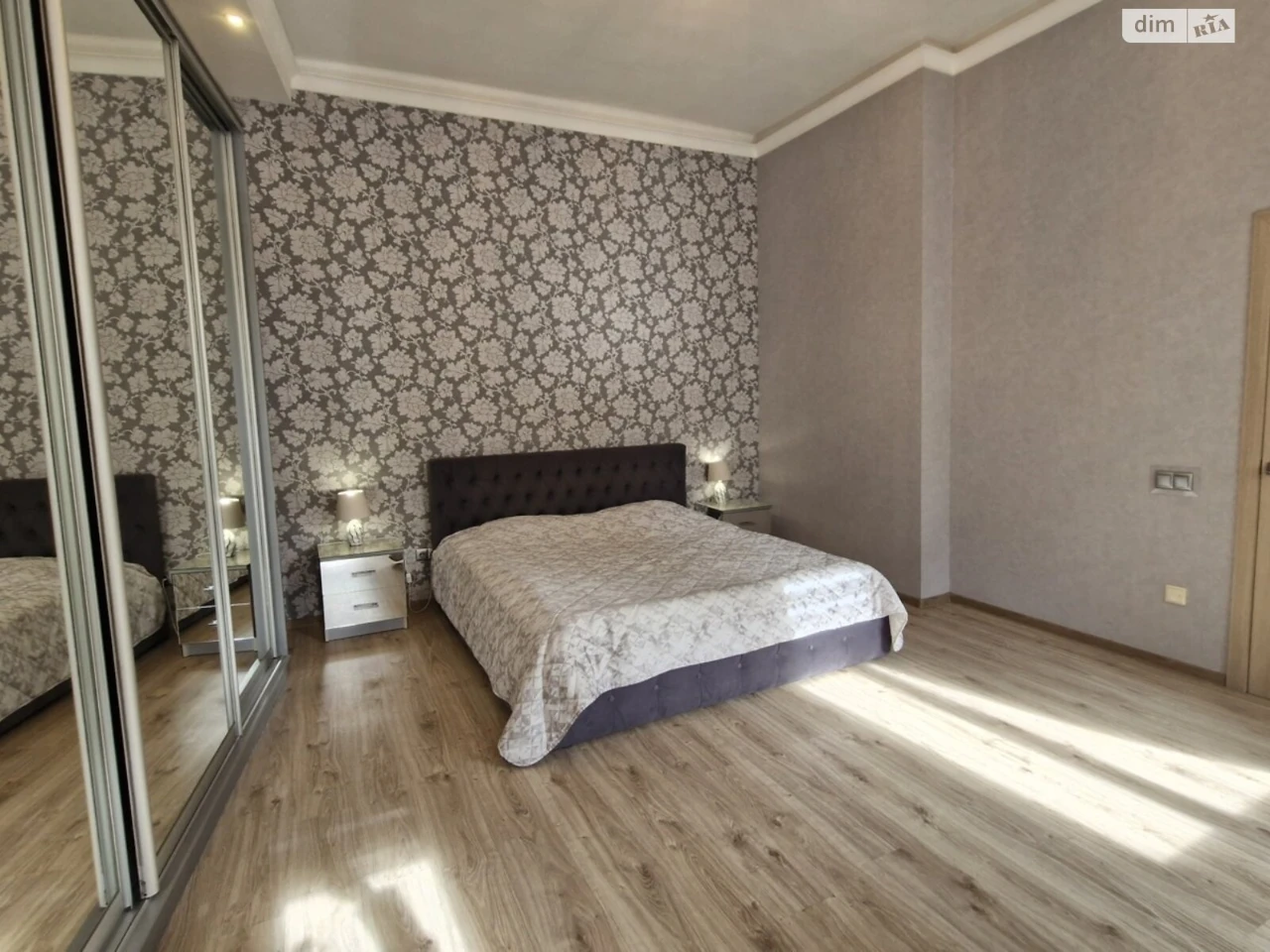 Long-Term Rental Apartment, Lychakiv