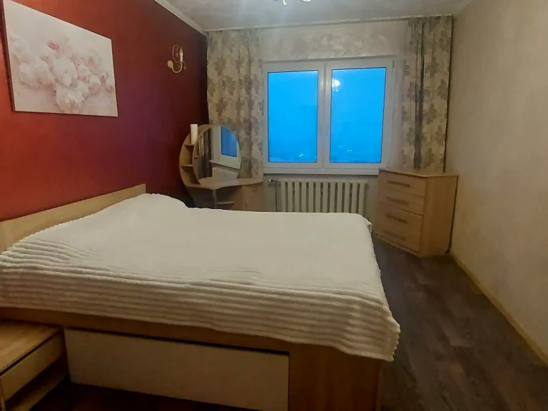 Rent 3-room apartment 84 sq m, 13/15 floor