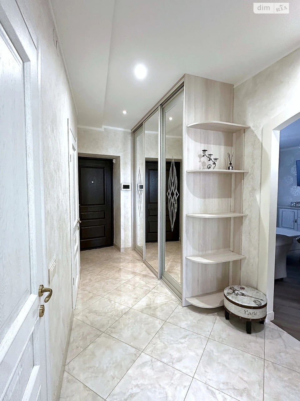 Apartment for Sale - Maiorivka
