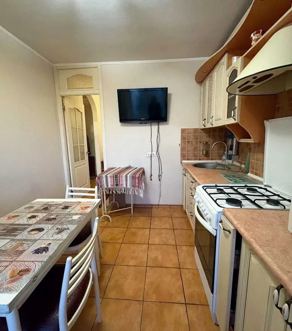 For Sale: 3-room apartment in a high-rise building on Kalinova Street - Obrazцова