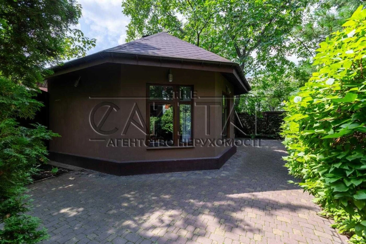 Sale of a house 400m2 Ulitska Street. Vyshyvansky District