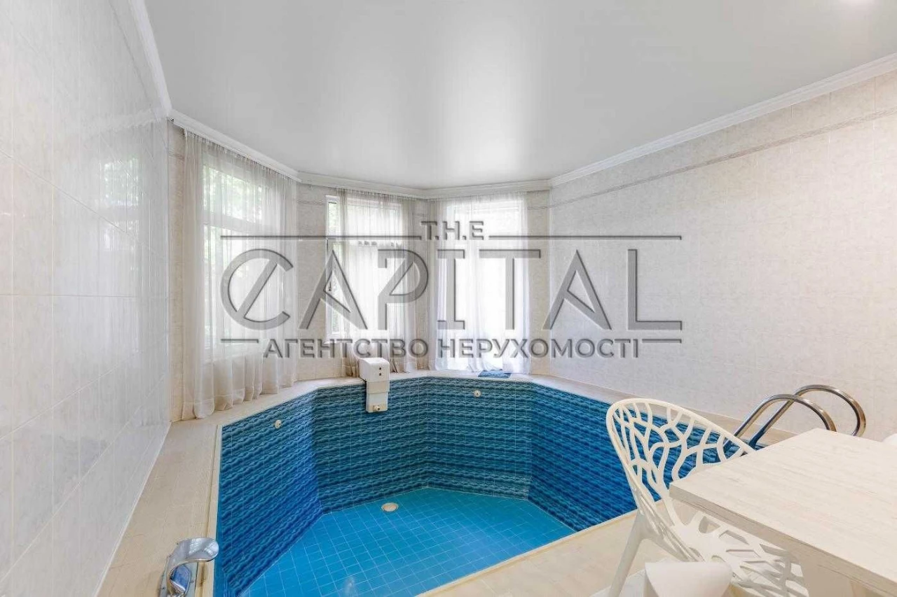 Sale of a house 400m2 Ulitska Street. Vyshyvansky District