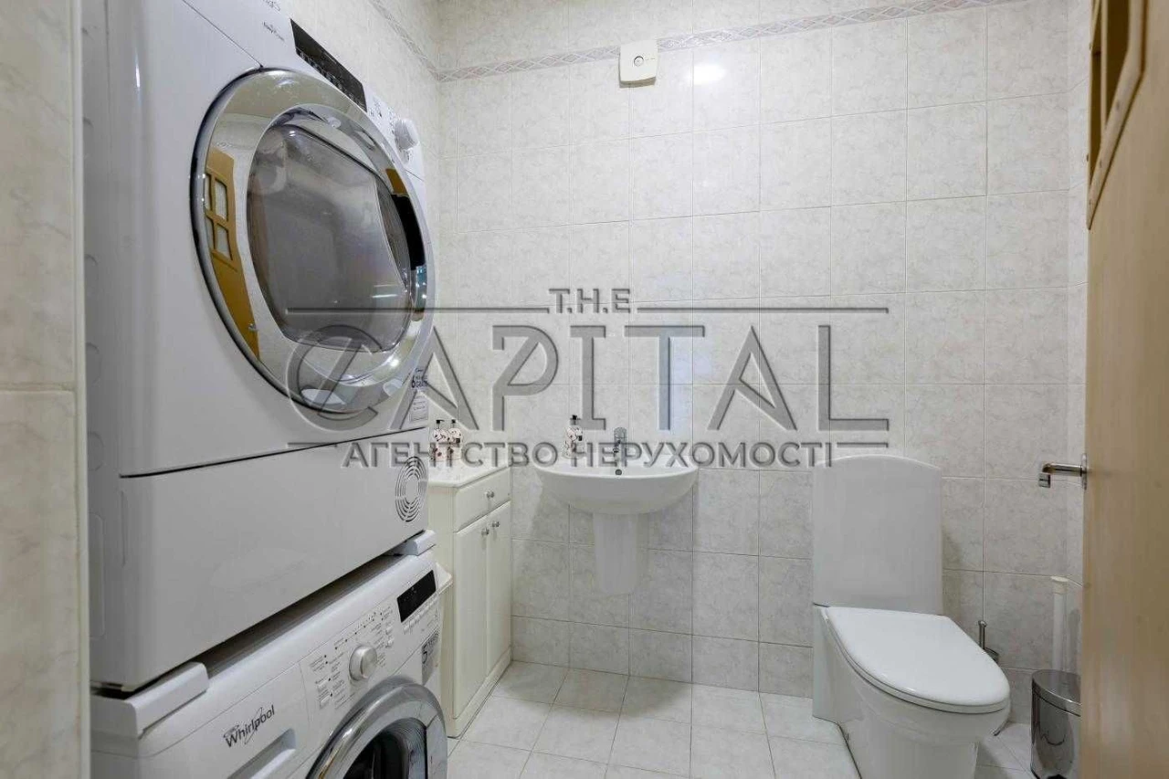 Sale of a house 400m2 Ulitska Street. Vyshyvansky District