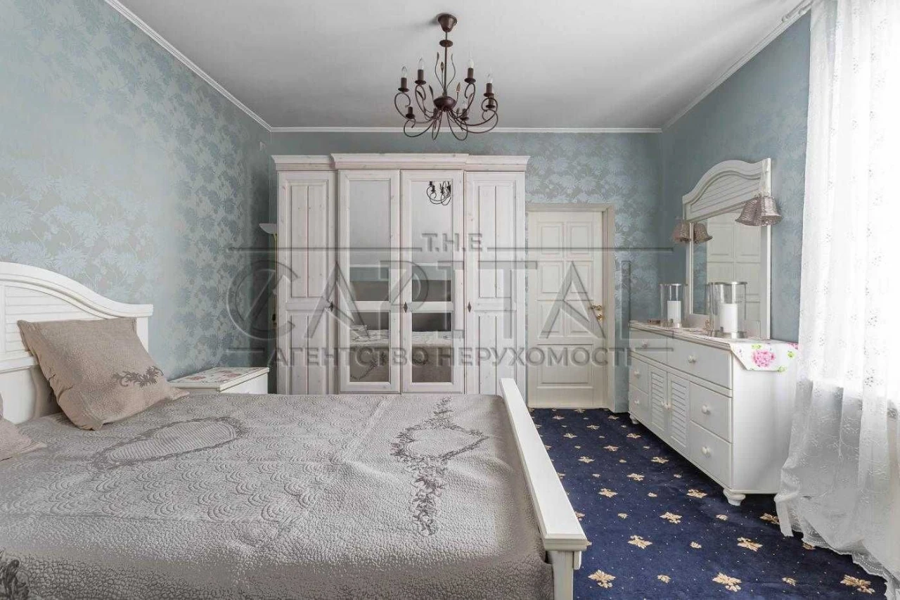 Продаж будинку 200 м² в Святошинському районі. Після ремонту