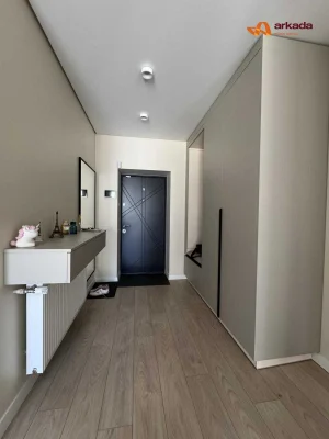 Selling 2-bedroom apartment in Clubne Mistechko.