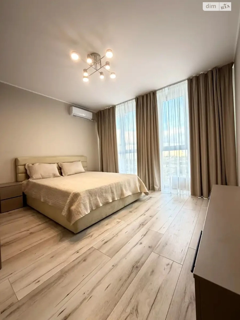 Long-Term Rental Apartment, Darnitsky