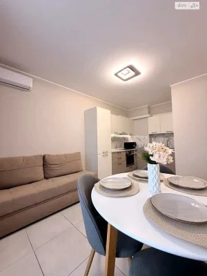 Long-Term Rental Apartment, Darnitsky