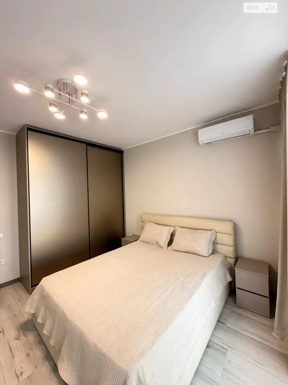 Long-Term Rental Apartment, Darnitsky