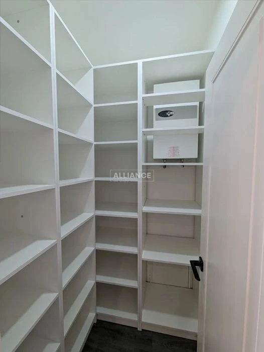Продам 2к квартиру з якісним ремонтом в центрі