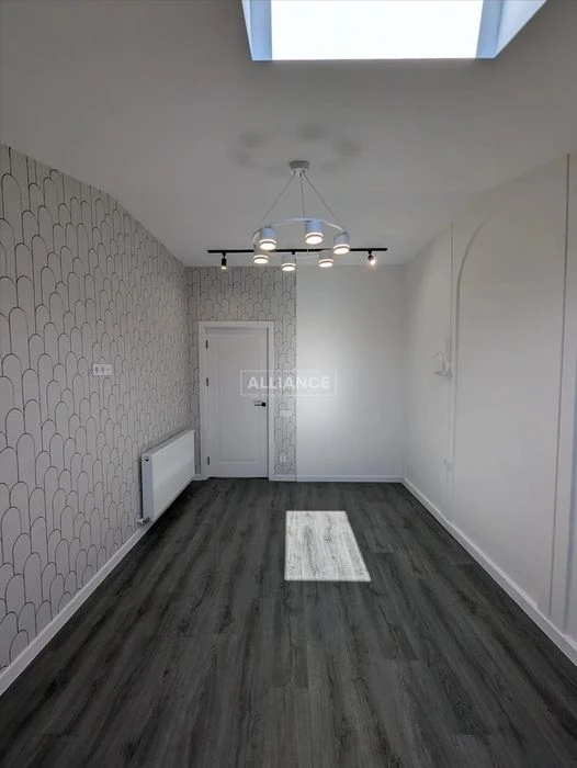 Продам 2к квартиру з якісним ремонтом в центрі