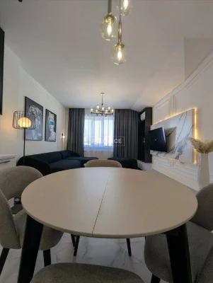 Продам 2к квартиру з якісним ремонтом в центрі