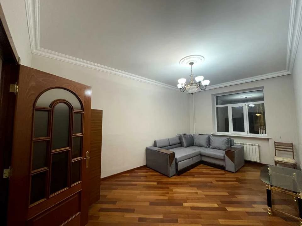 Квартира. Киев, бульвар Миколи Михановского.