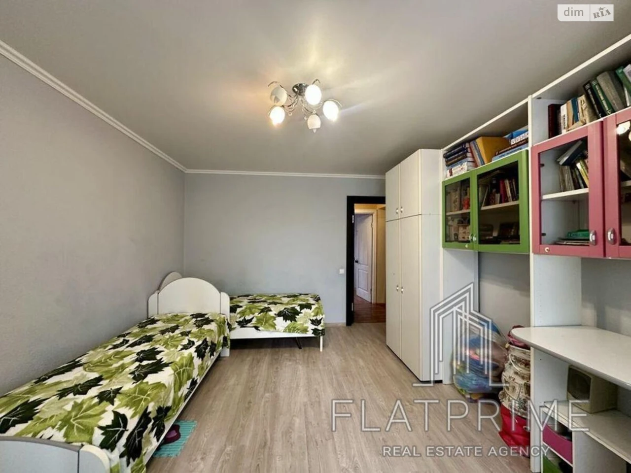 Продаж Квартири, Троєщина