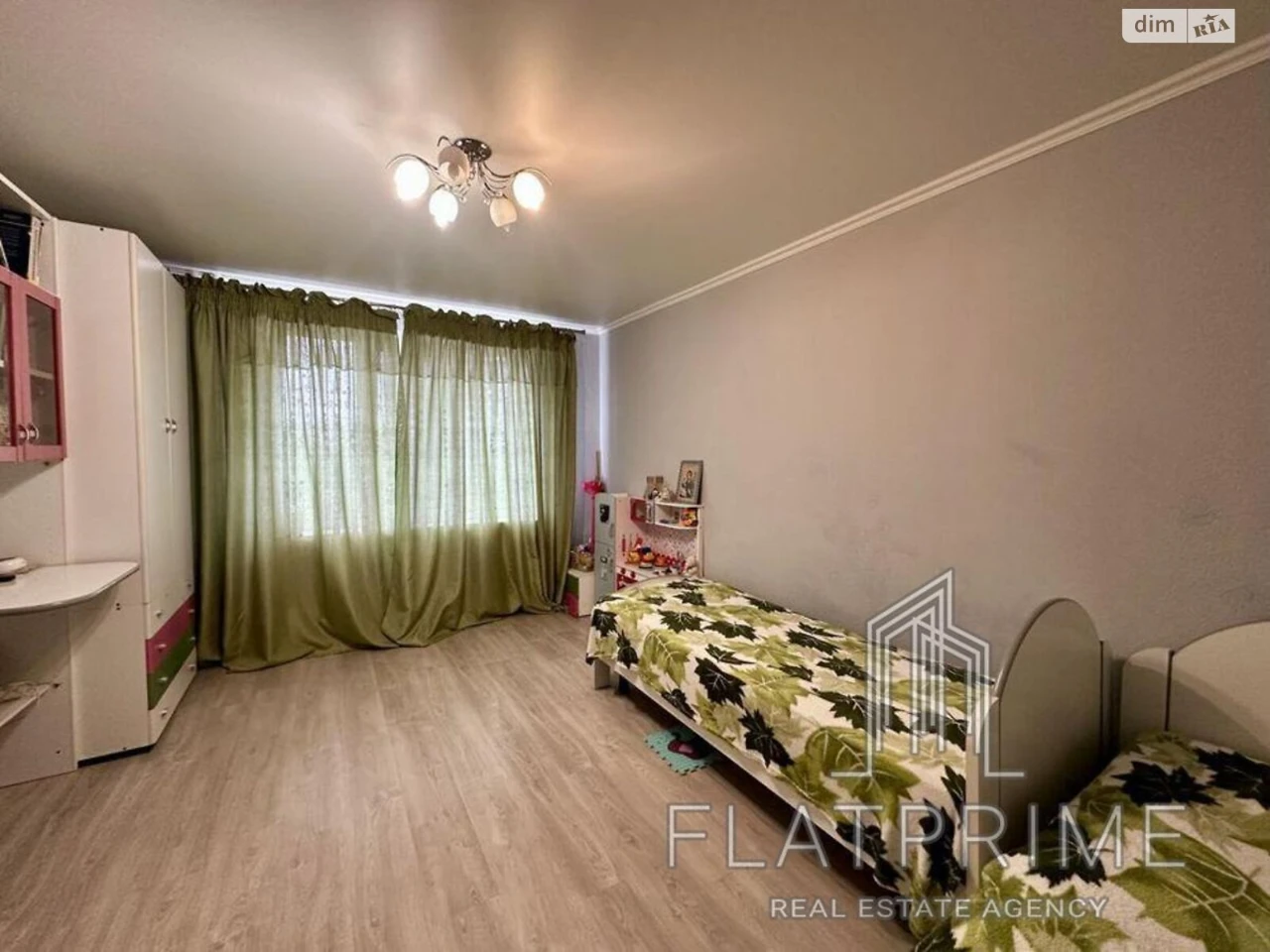 Продаж Квартири, Троєщина