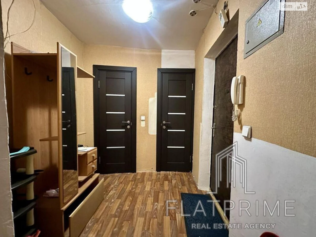 Продаж Квартири, Троєщина